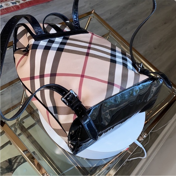 Authentic Burberry backpack - Picture 10 of 16